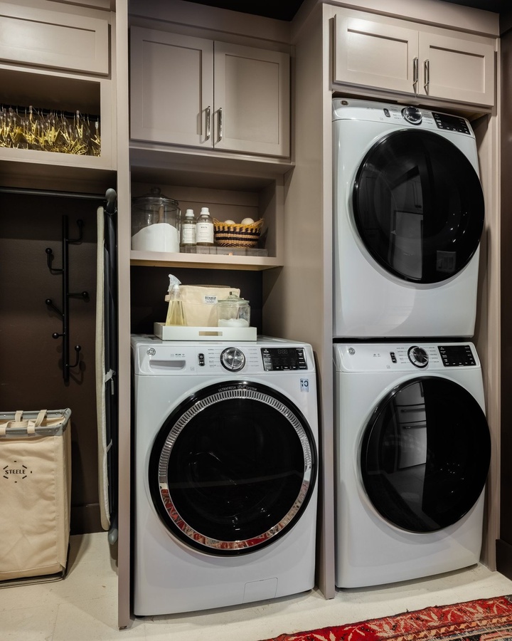 Custom laundry room cabinets