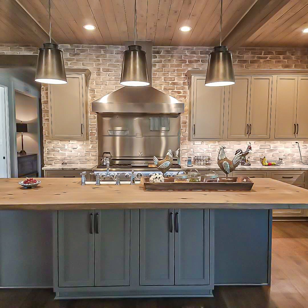 Custom kitchen cabinets by Designer Cabinets