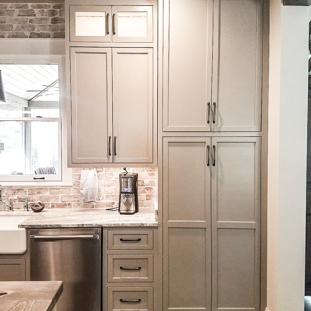 Custom kitchen cabinets by Designer Cabinets