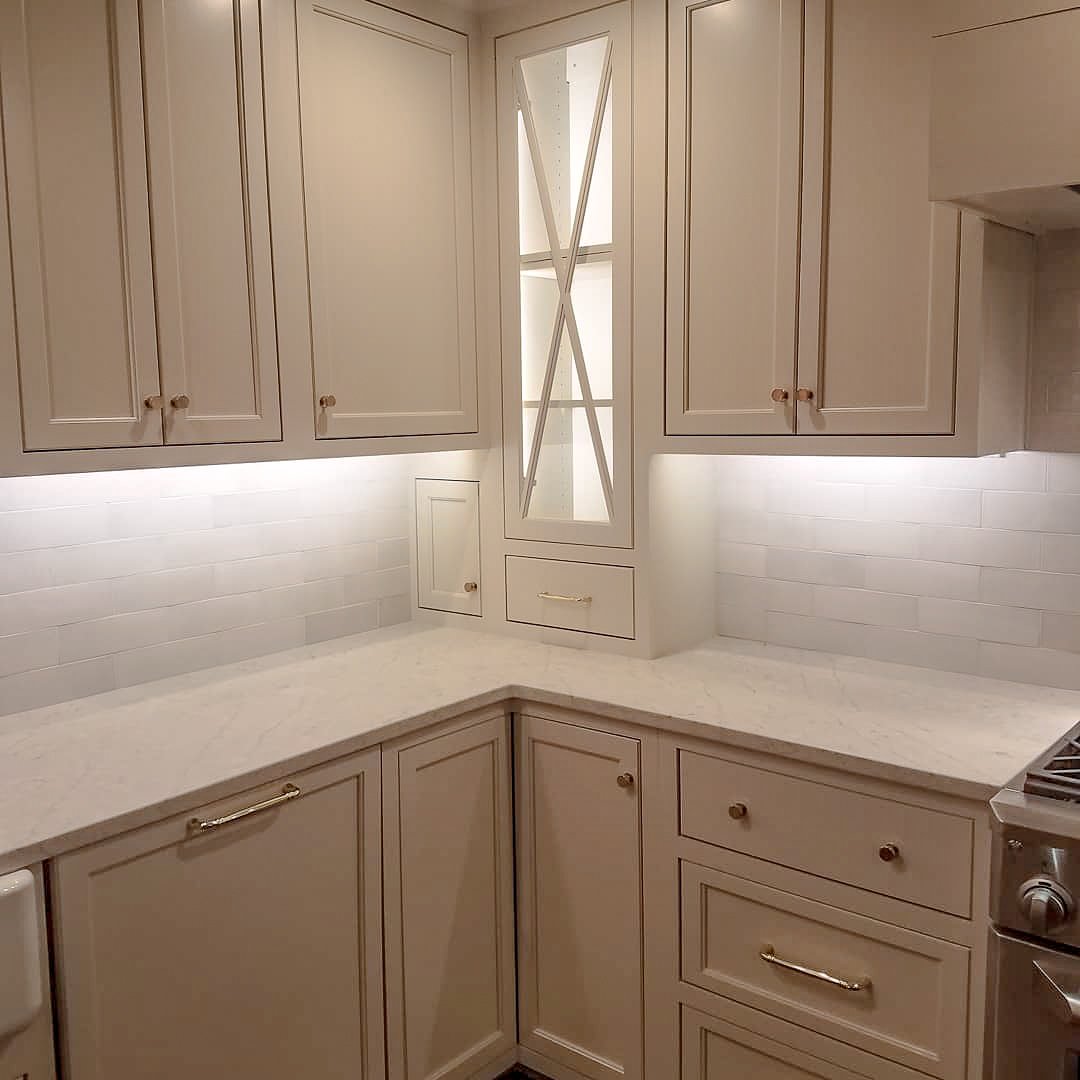 Custom kitchen cabinets by Designer Cabinets