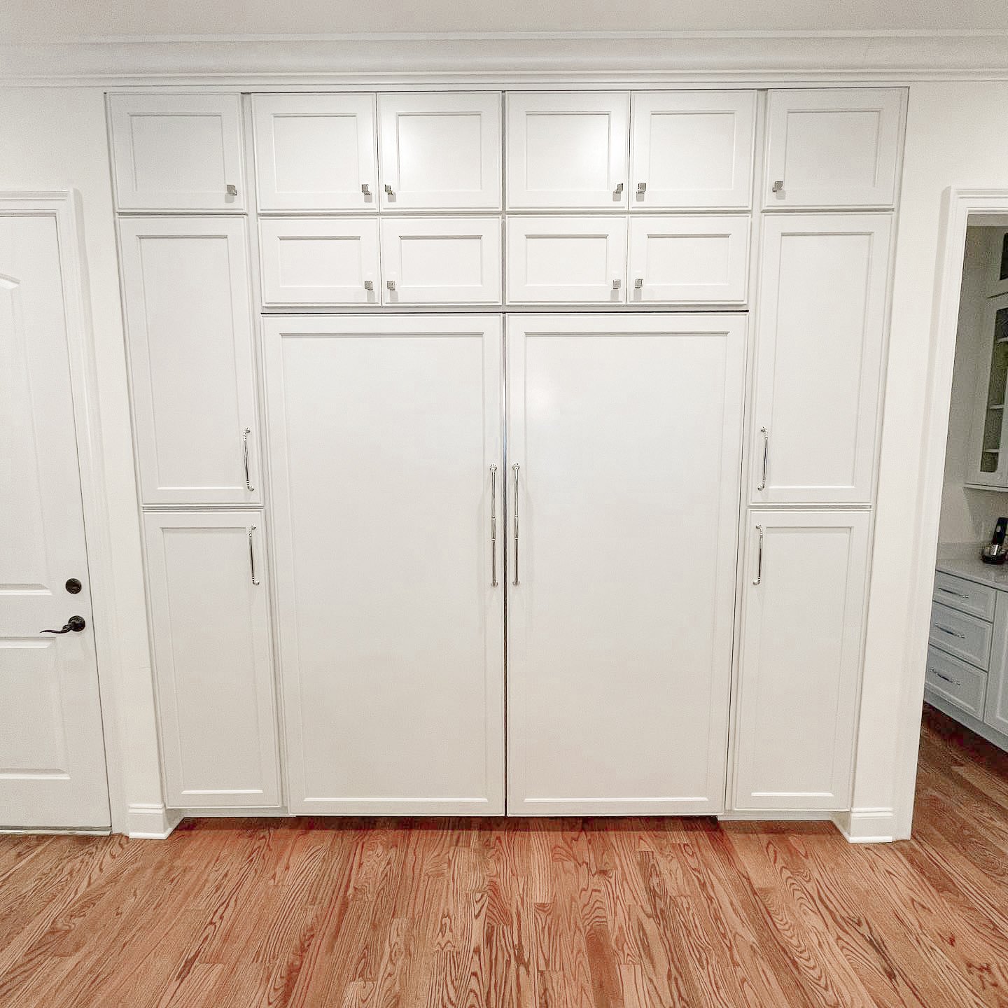 Custom kitchen cabinets by Designer Cabinets